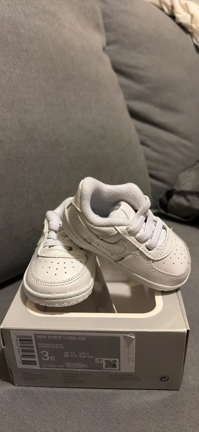 Baby shoes