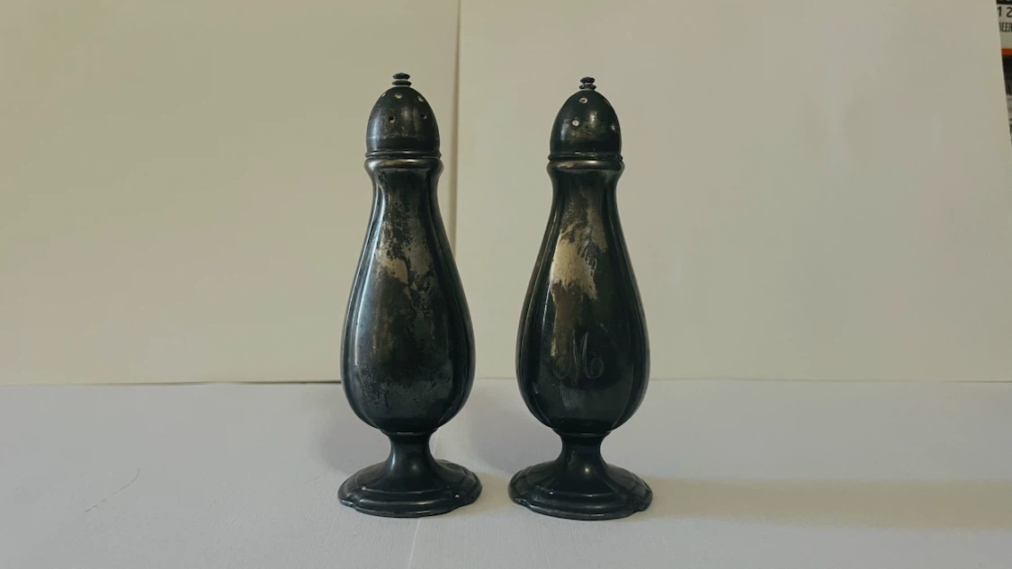 Vintage Silver Plated Salt and Pepper Shakers - photo 2