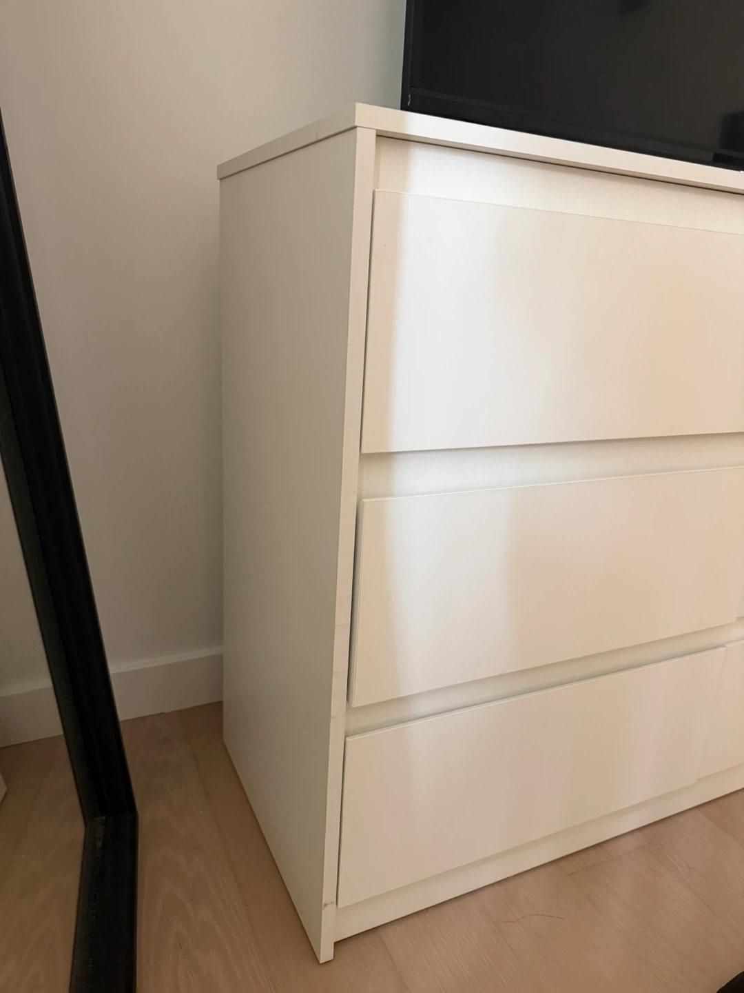 9-drawer white dresser - photo 2