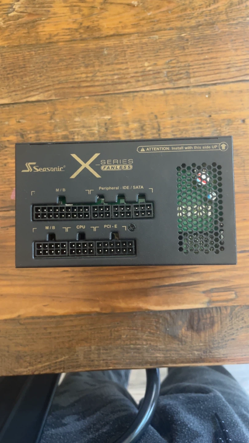 Seasonic X-460 fanless 460W psu - photo 3