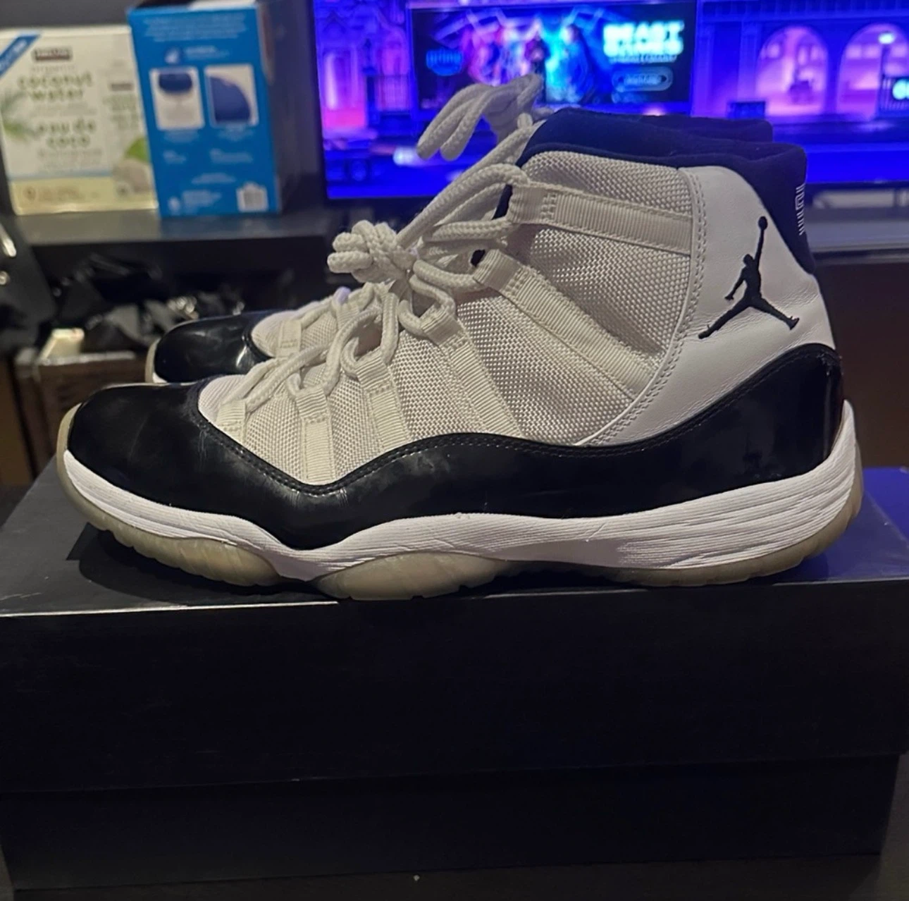 Nike Air Jordan 11 Retro Concord (2011 Release) - photo 2