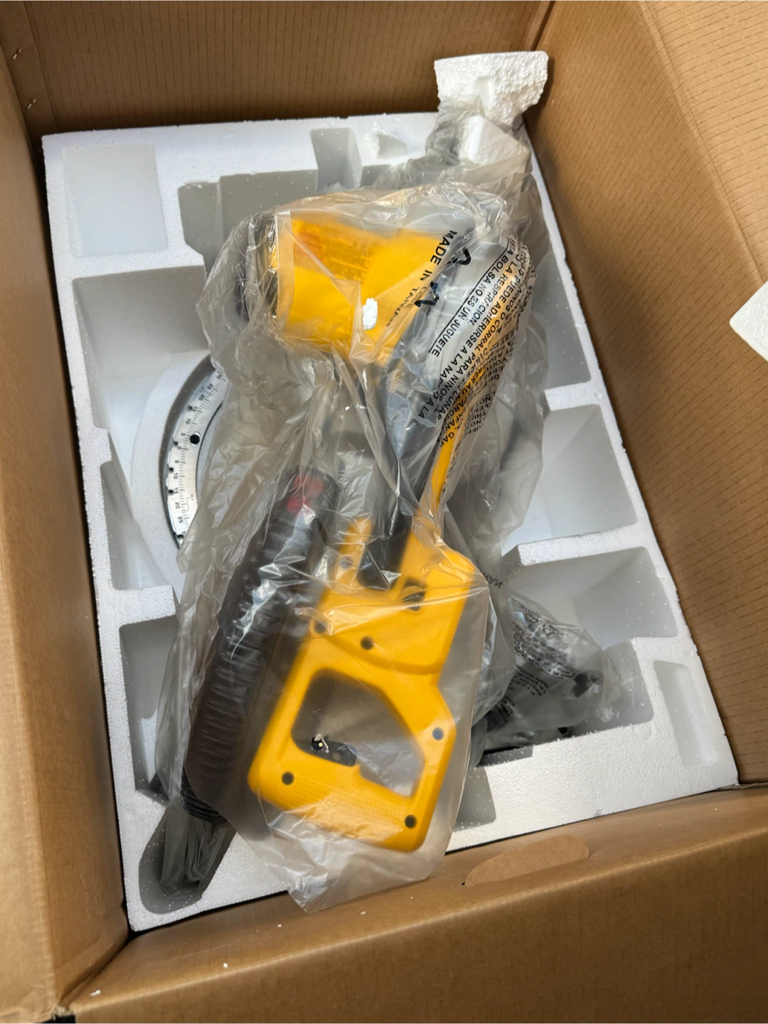 DeWalt DWS780 12-inch Sliding Compound Miter Saw - photo 3
