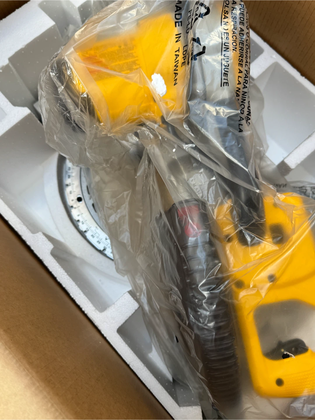DeWalt DWS780 12-inch Sliding Compound Miter Saw - photo 4