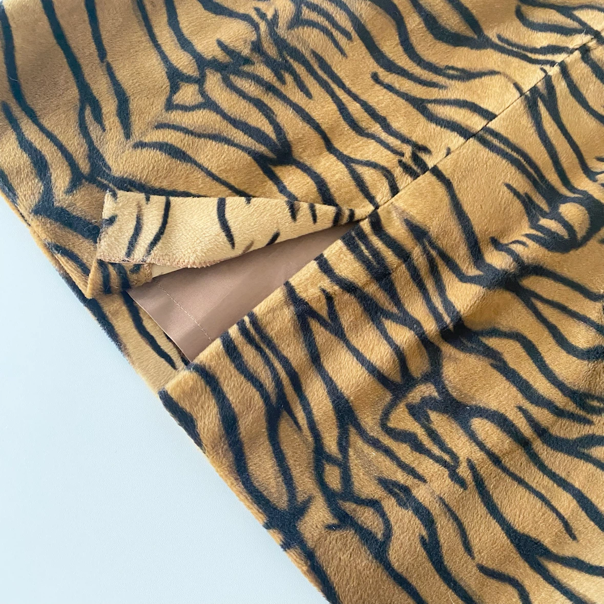 Y2K Velveteen Animal Print Skirt - photo 5