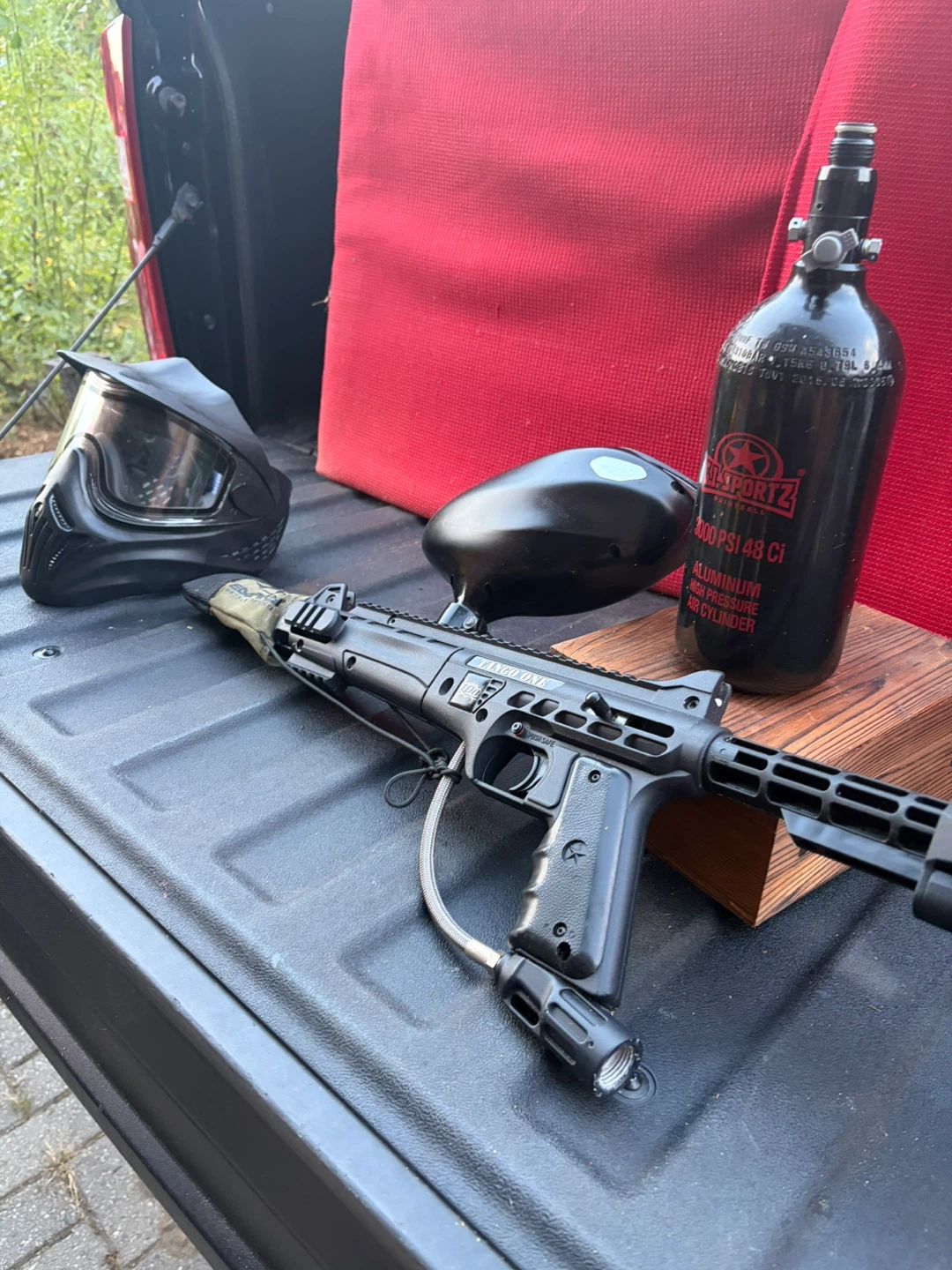 Tango one paintball