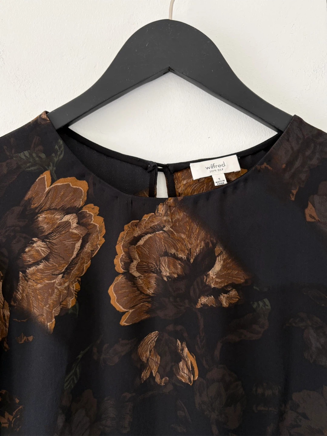 Aritzia Wilfred 100% Silk Blouse - photo 3