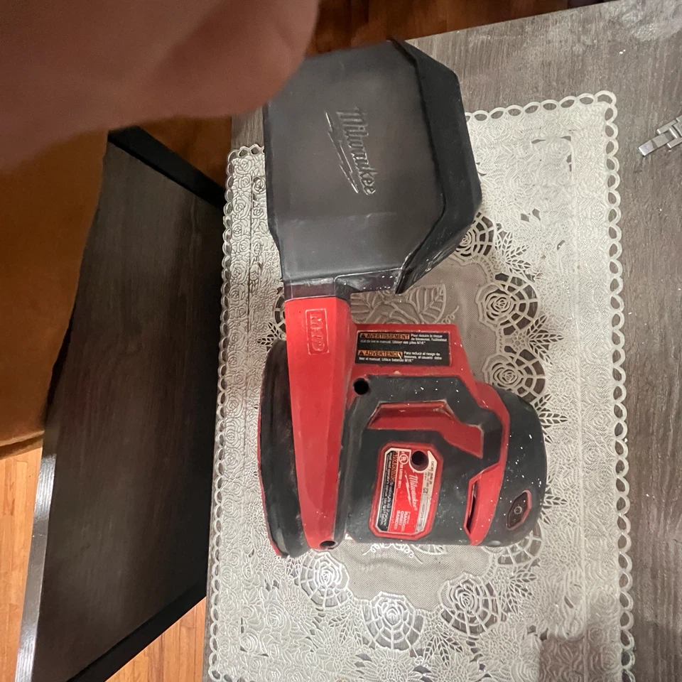 Milwaukee M18 Random Orbit Sander