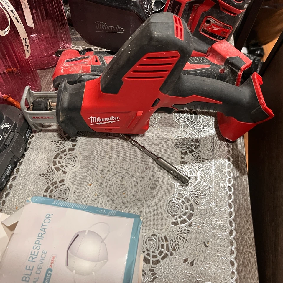 Milwaukee M12 Hackzall Reciprocating Saw - photo 2