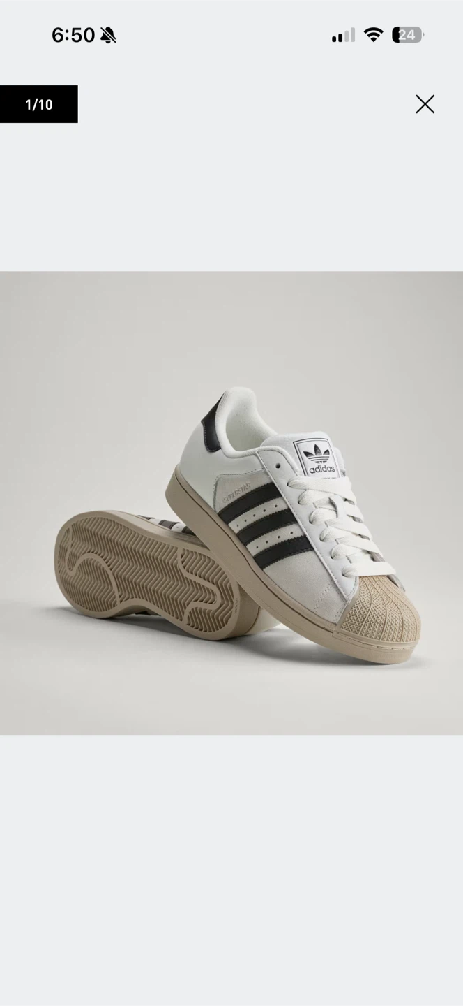 Women’s shoes 🏈