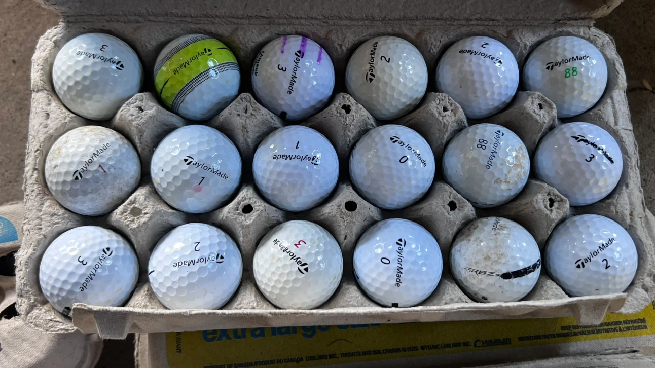 18 Used TaylorMade Golf Balls