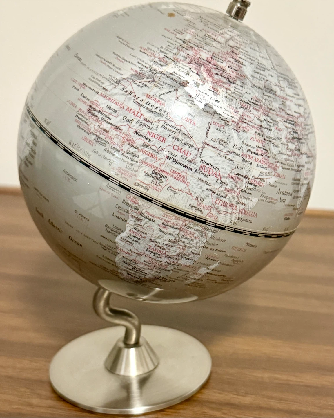 Silver-Tone World Globe on Metal Stand – Cool Desk / Home Decor
