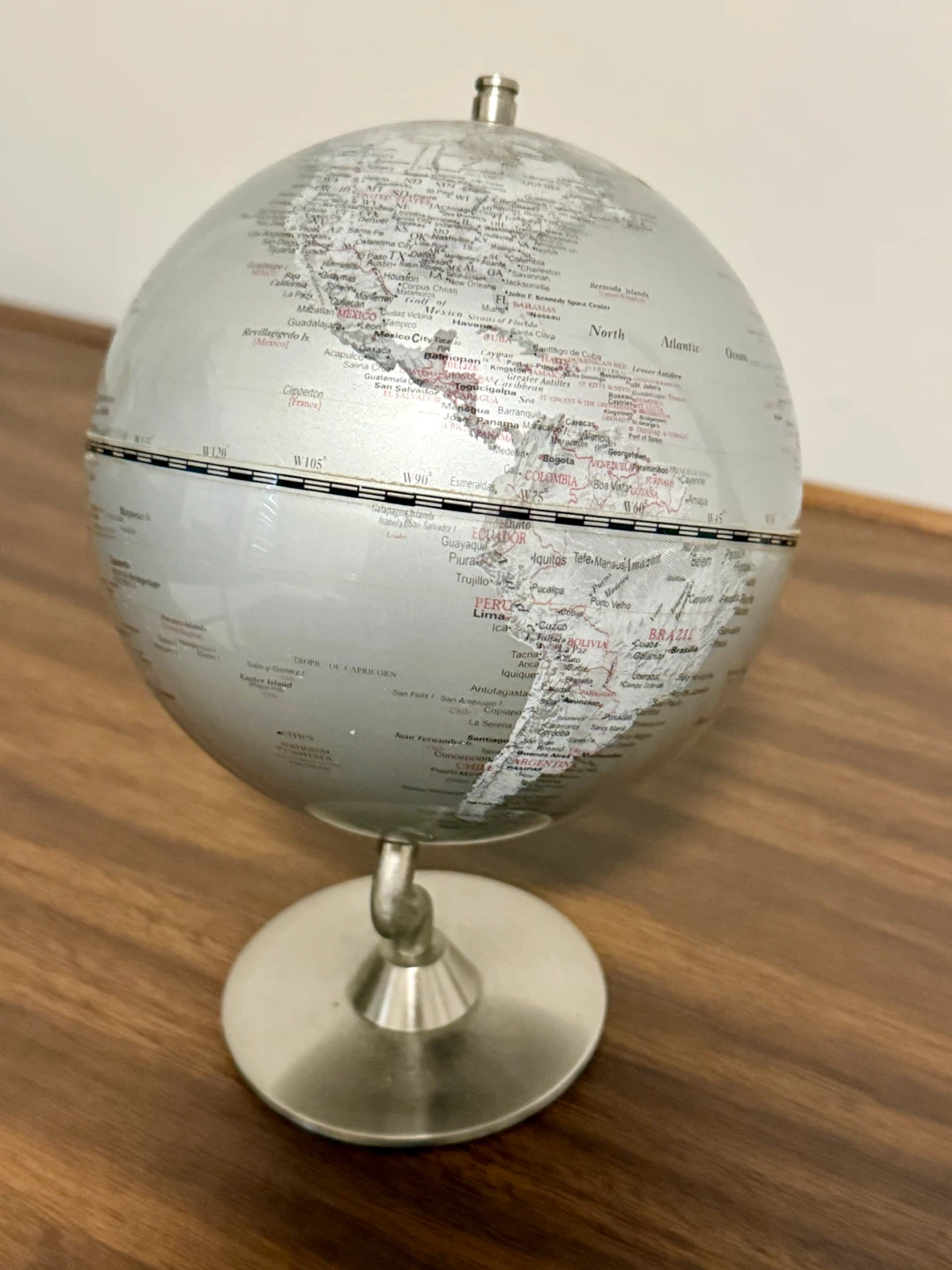 Silver-Tone World Globe on Metal Stand – Cool Desk / Home Decor - photo 2
