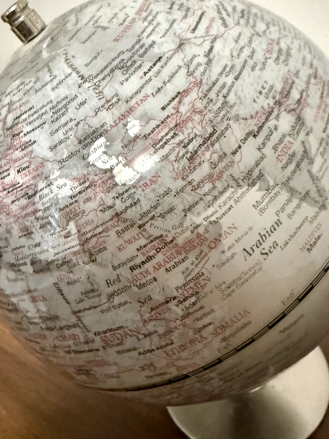Silver-Tone World Globe on Metal Stand – Cool Desk / Home Decor - photo 4