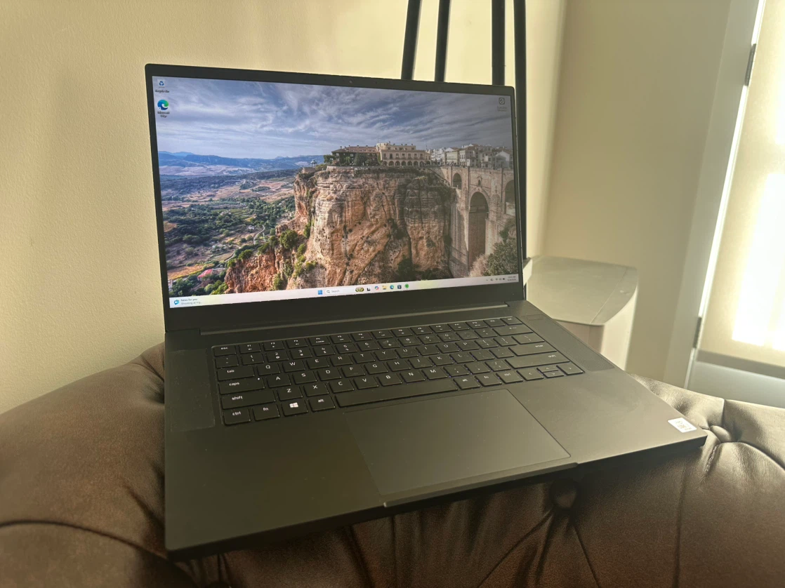 i7-10750H / RTX 2060 6GB / 16GB RAM / 512GB NVMe SSD