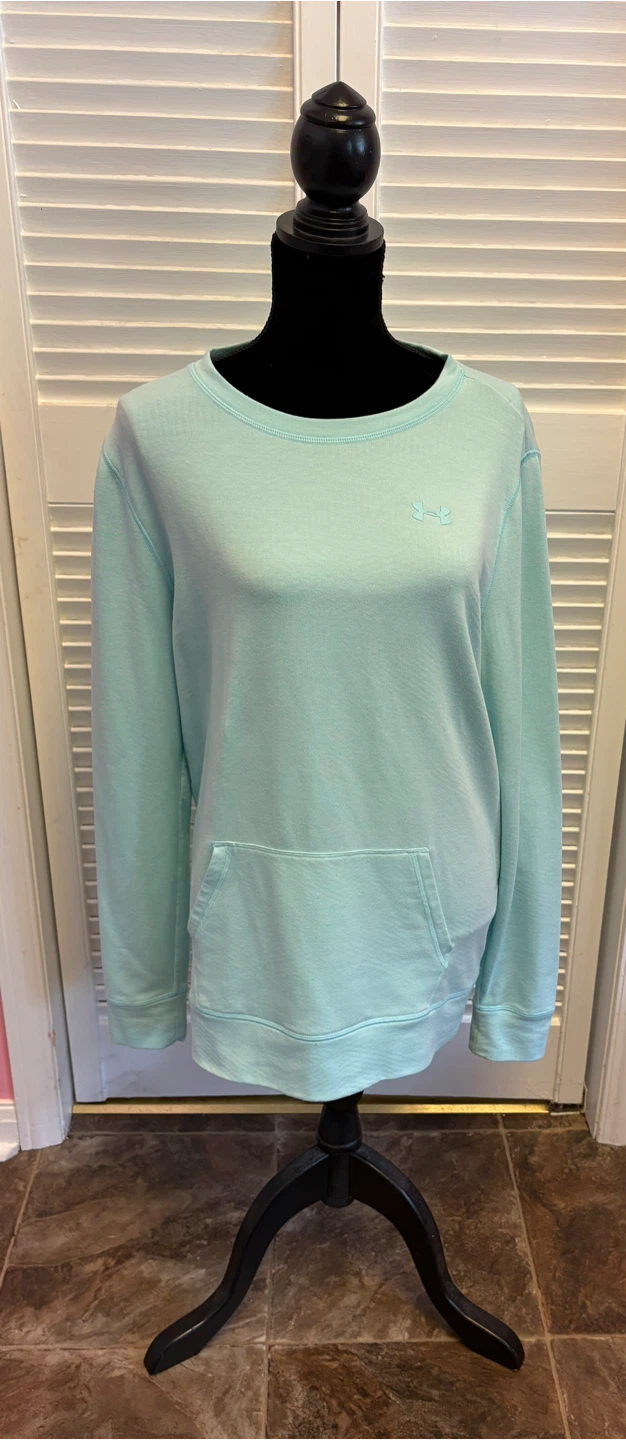 ✨✨Under Armour ColdGear Loose Pullover - Light Blue