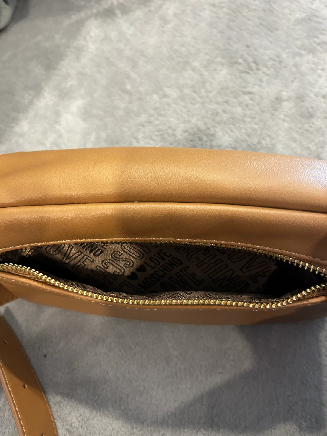 Love Moschino Tan Belt Bag - photo 4