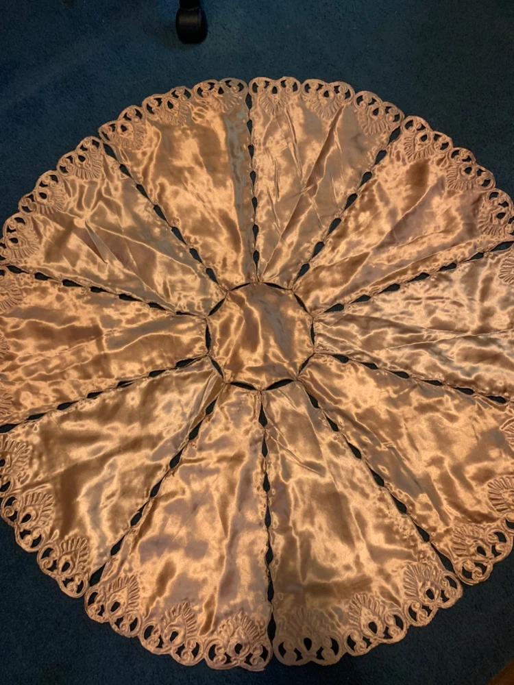 Decorative Round Paisley Table Topper 🏈 - photo 2
