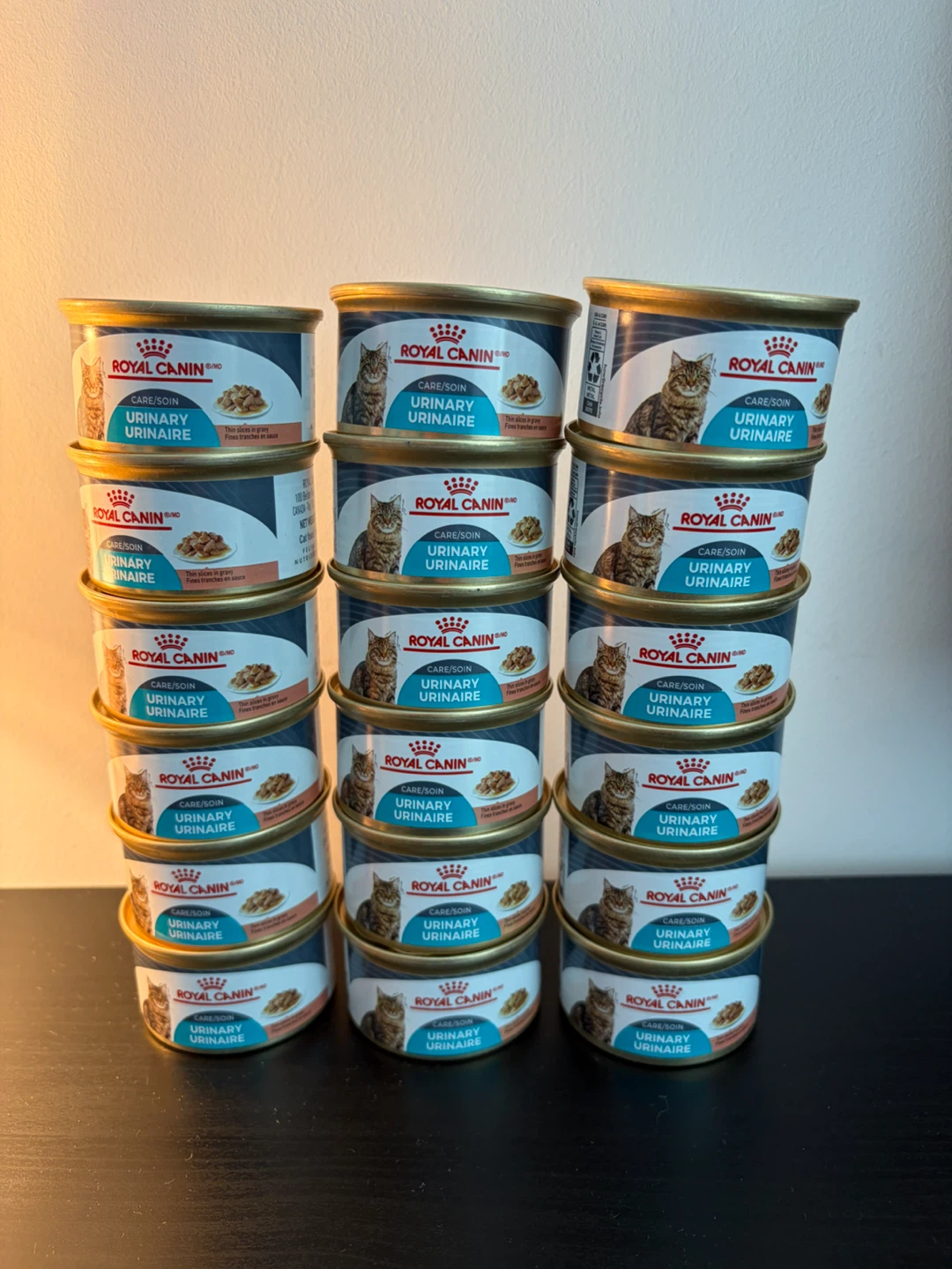 18 Cans of Royal Canin Urinary Care Wet Cat Food