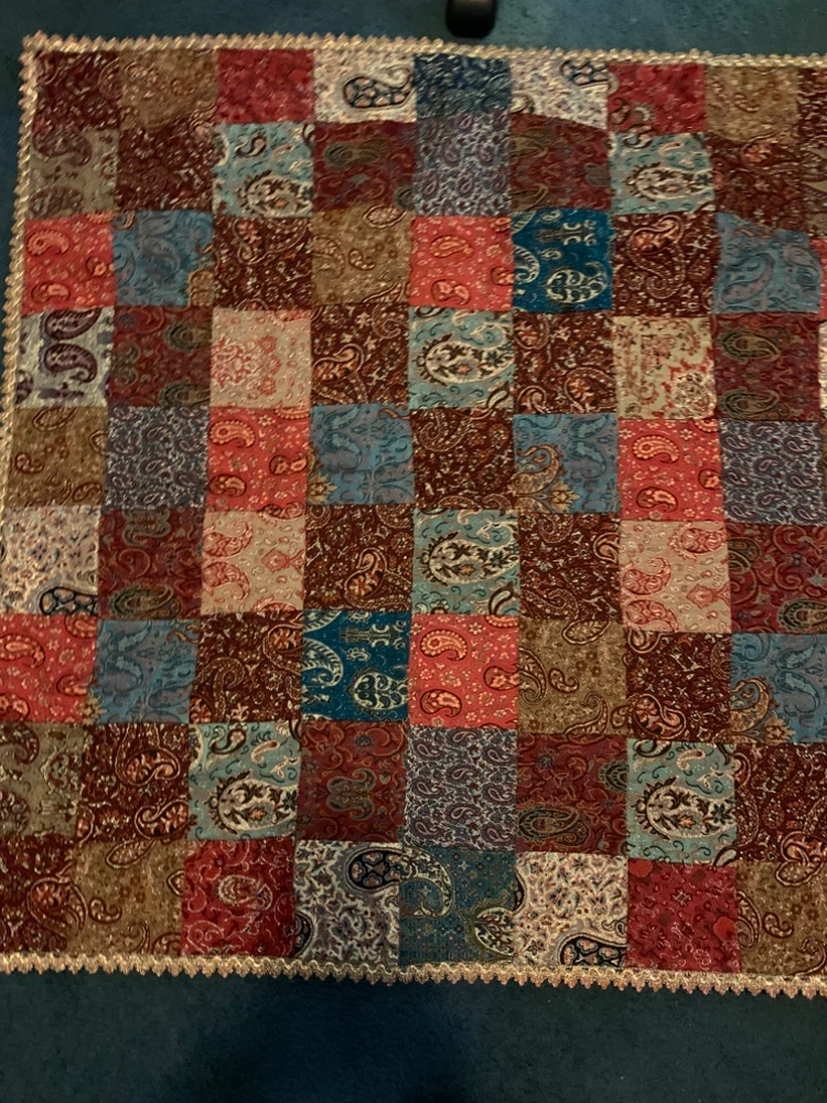 Patchwork Quilt with Paisley Patterns 🏈