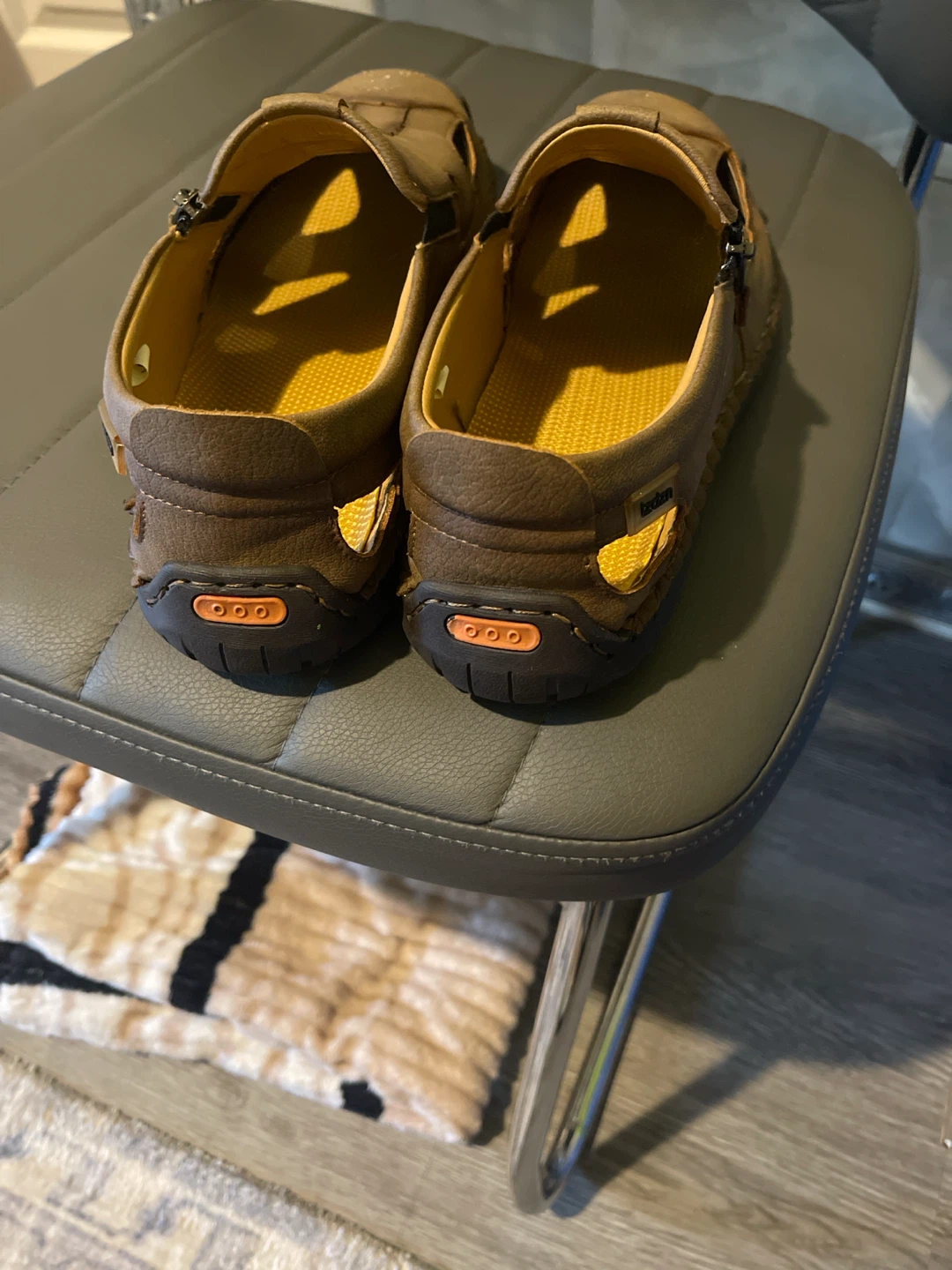 Iz dzn Brown Casual Sandals - photo 2