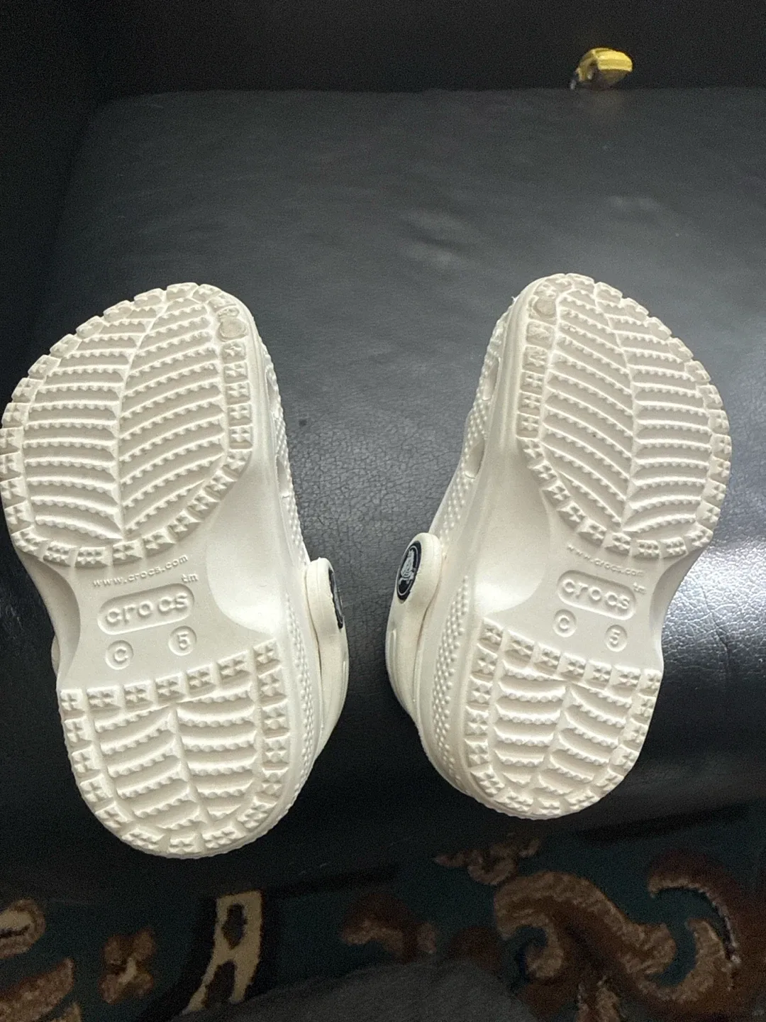 White Crocs Size 5 - photo 2