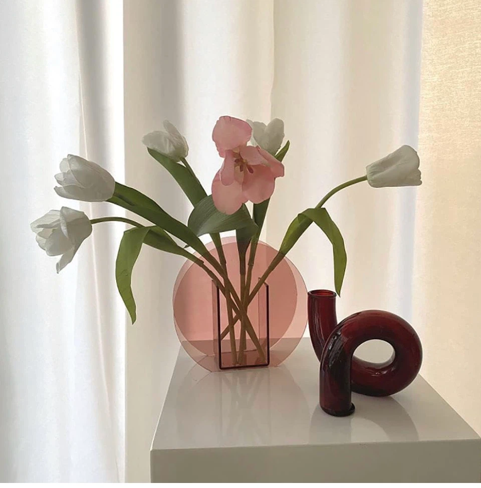 🏈 Pink Glass Circle Vase- Modern Geometry & Light