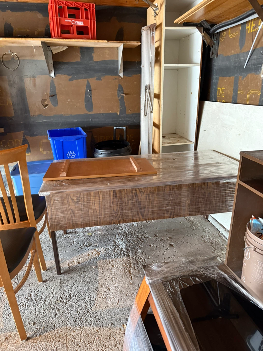 Woodgrain Finish Office Desk