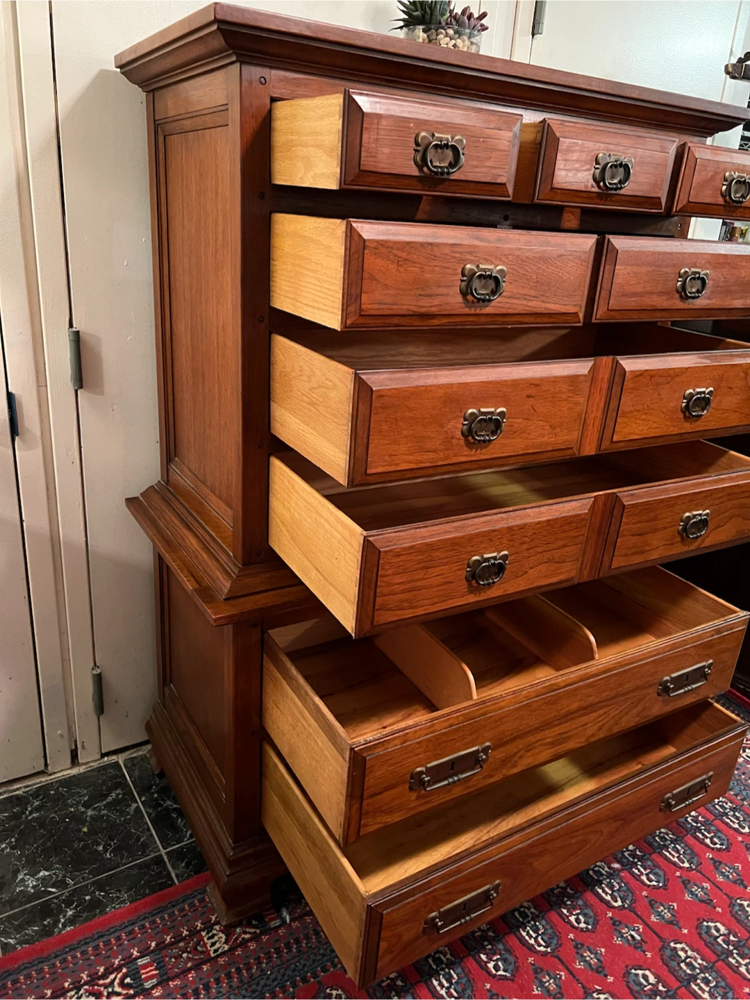 Vintage Premium Quality 9-Drawer Chest - Delivery Available - photo 3