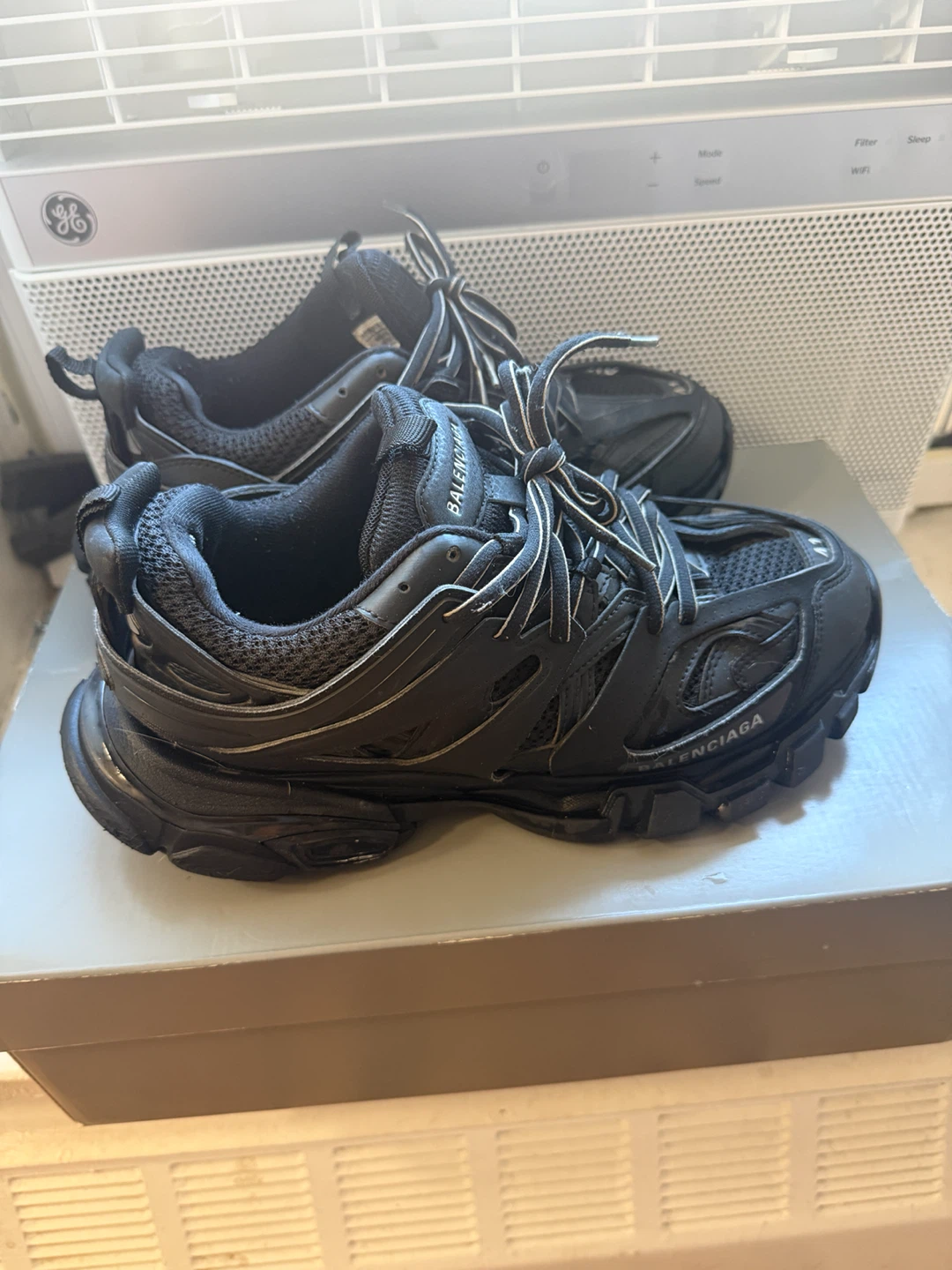 Balenciaga Track Sneakers size (8) - photo 2