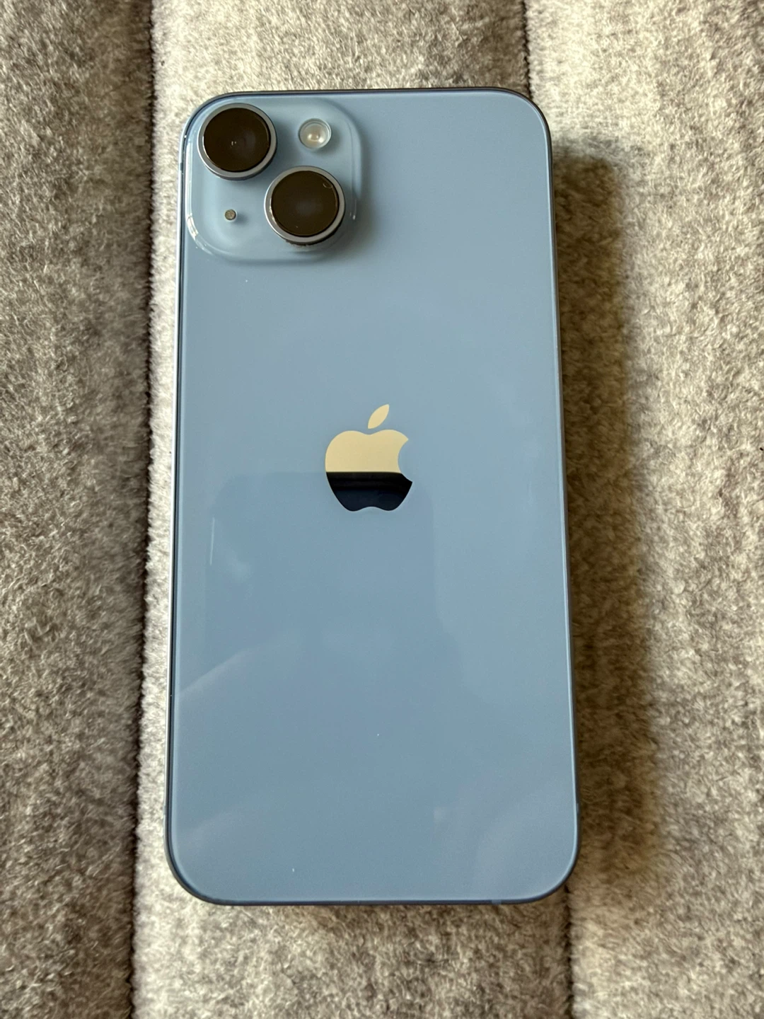 Apple iPhone 14 - 128GB