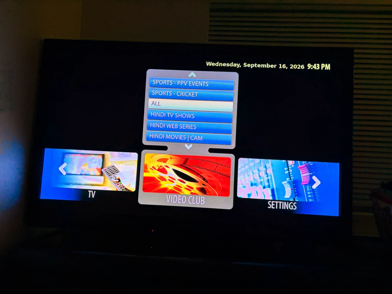 Panasonic 65 inch TV - photo 3