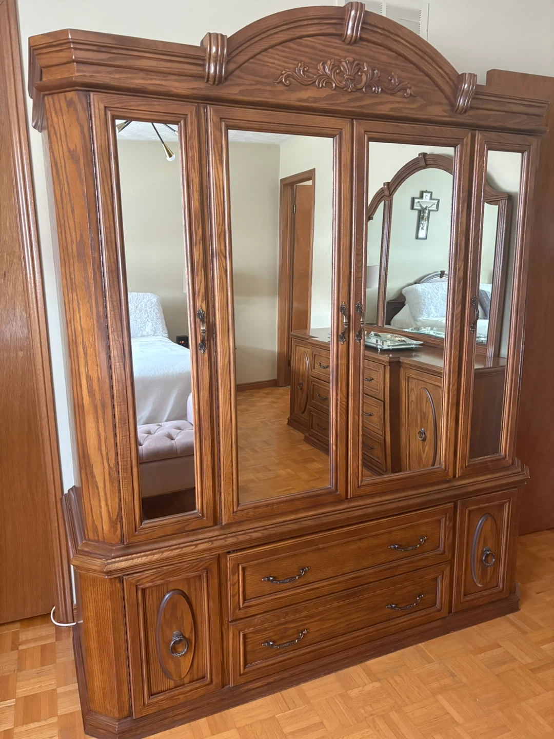 Vintage Solid Wood bedroom set - photo 3
