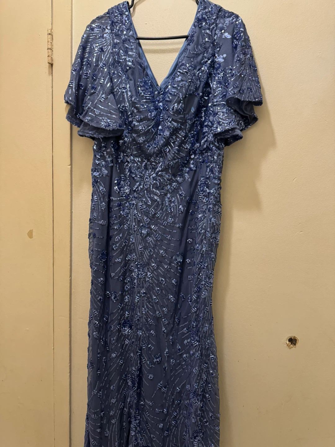 Xuibol Blue Sequin V-Neck Dress 🏈