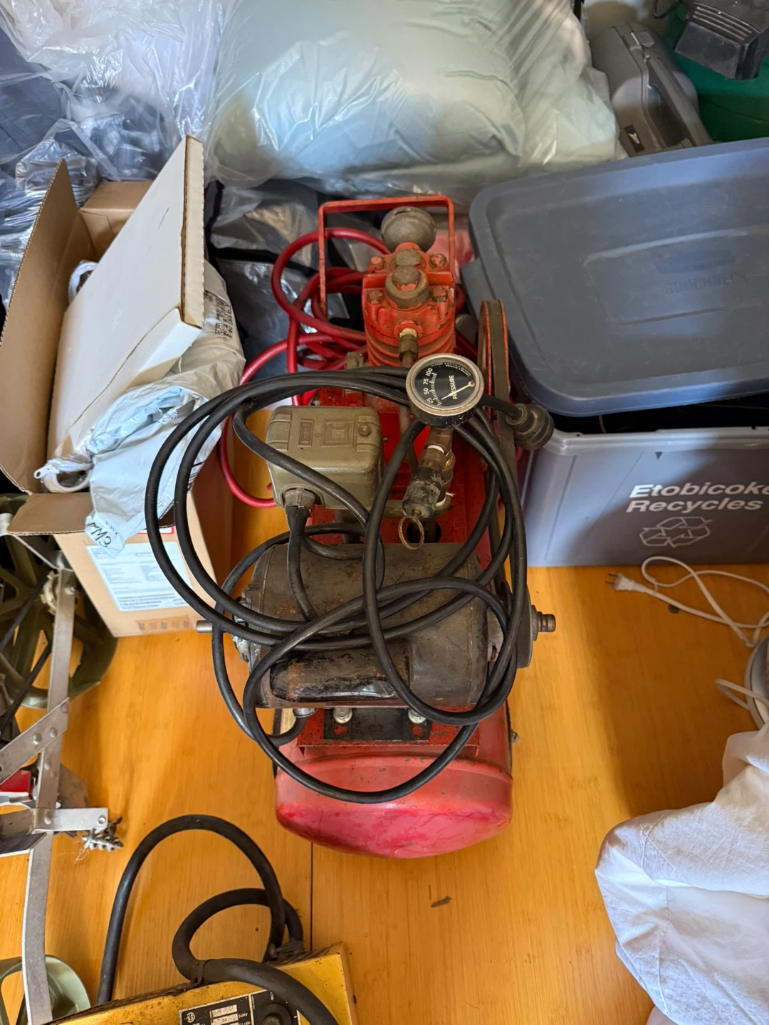 Red air compressor