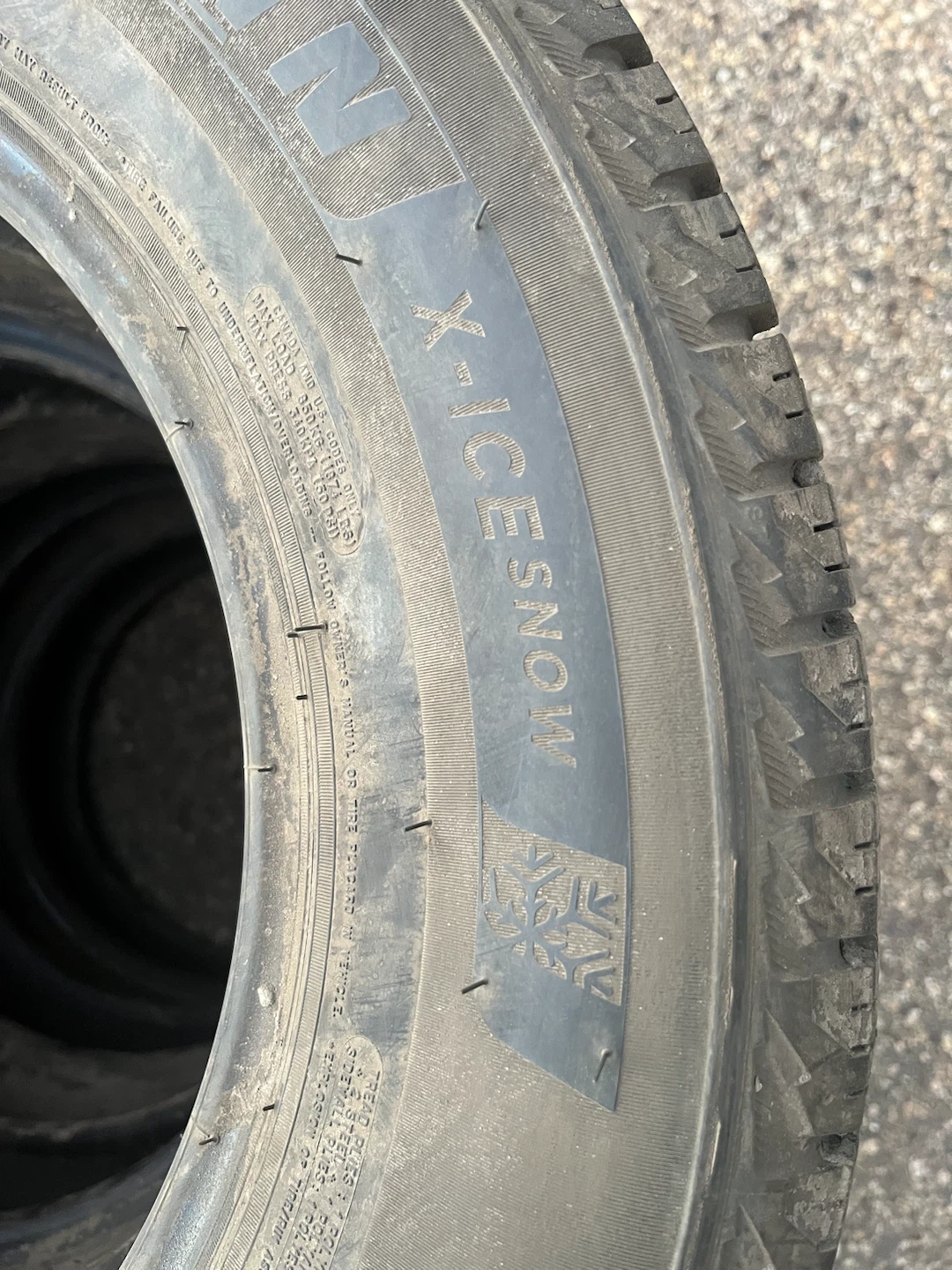 225/60R16 Michelin X-Ice Snow Tires - photo 3