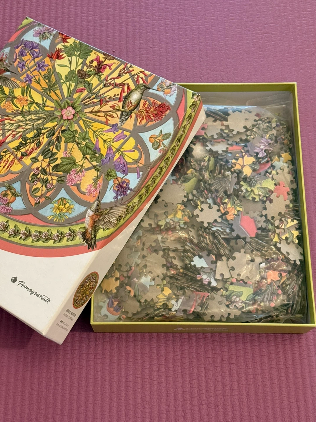 🏈Pomegranate Erin E. Hunter Floral Compass 500-Piece Puzzle - photo 2