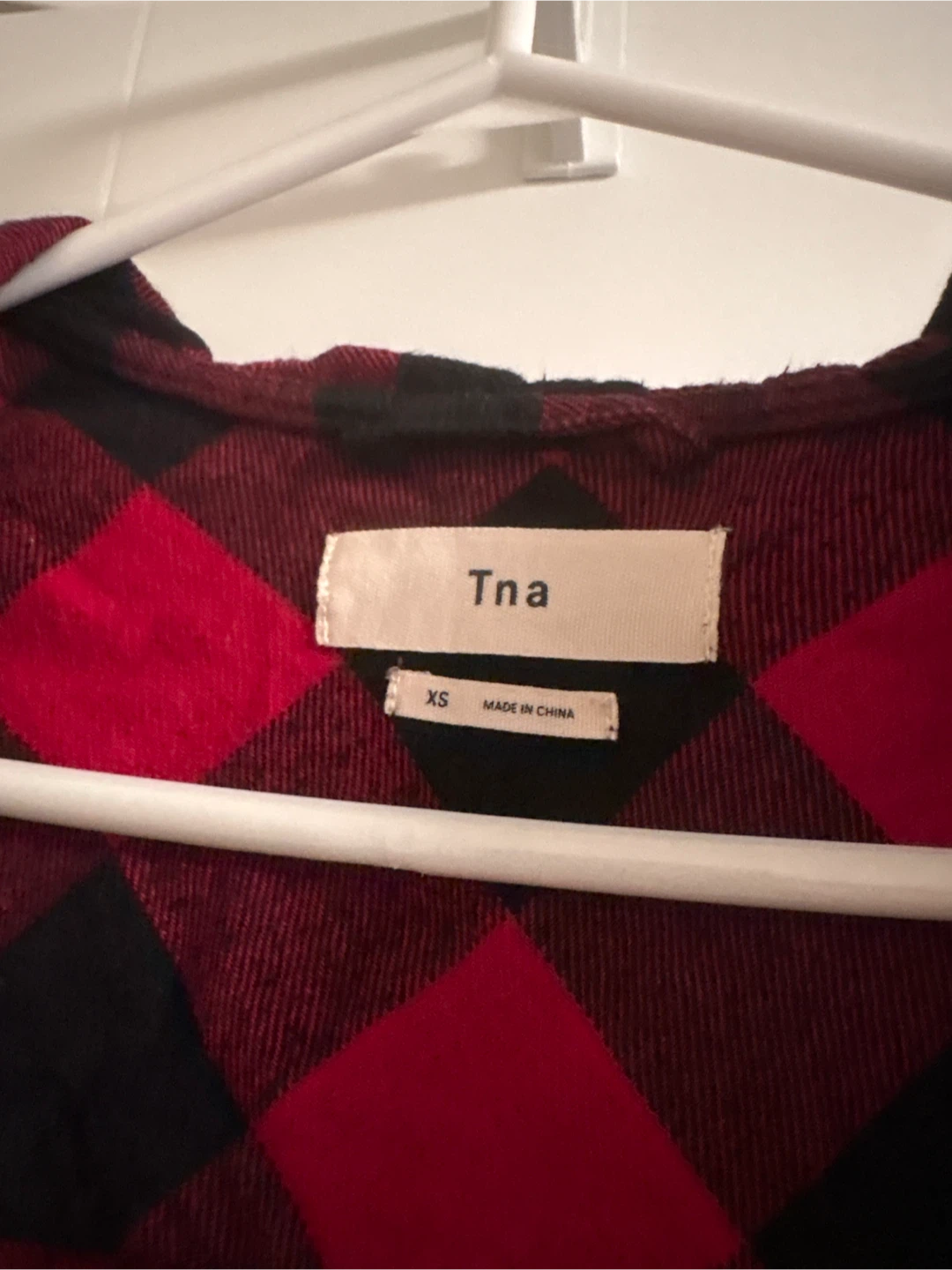 Aritzia Tna Red and Black Buffalo Plaid Hooded Flannel Shirt - photo 2