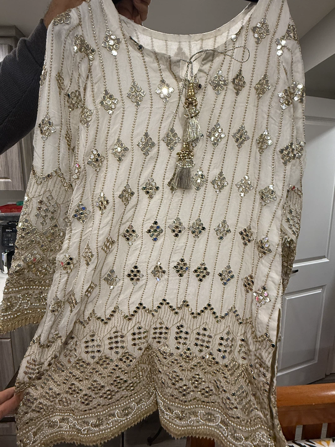 White and Gold Embroidered Traditional Indian Suit Set - photo 2