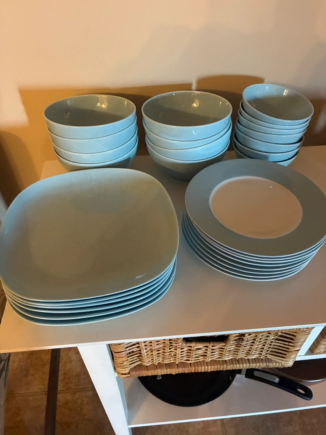 Assorted Dinnerware and Cutlery Set - photo 2
