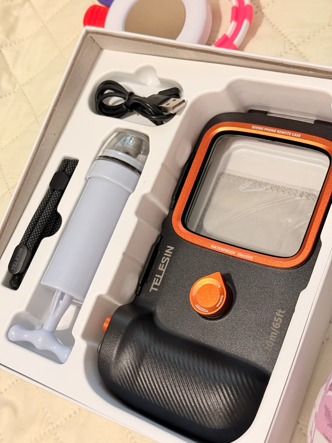 TELESIN Underwater Diving Phone Remote Case - photo 5