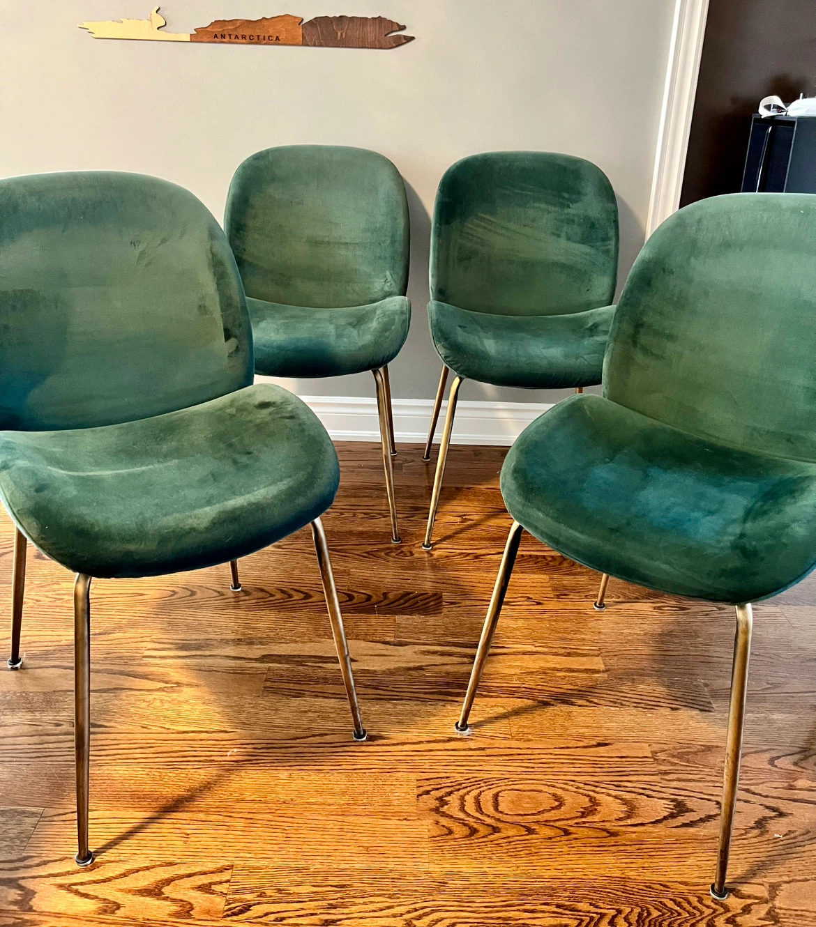 Set of 4 Green Velvet Dining Chairs 🏈 - photo 3