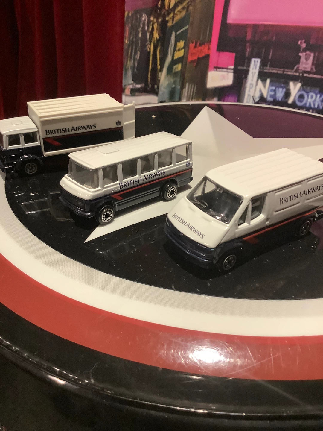British Airways Corgi Set  Die-Cast Vehicles Set