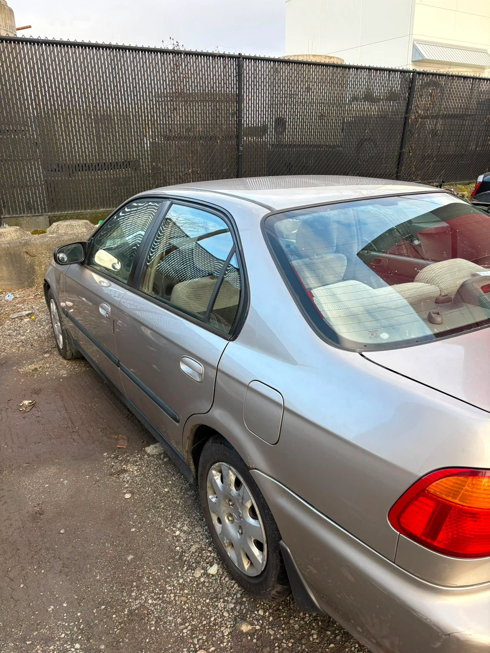 Honda Civic Sedan - photo 2