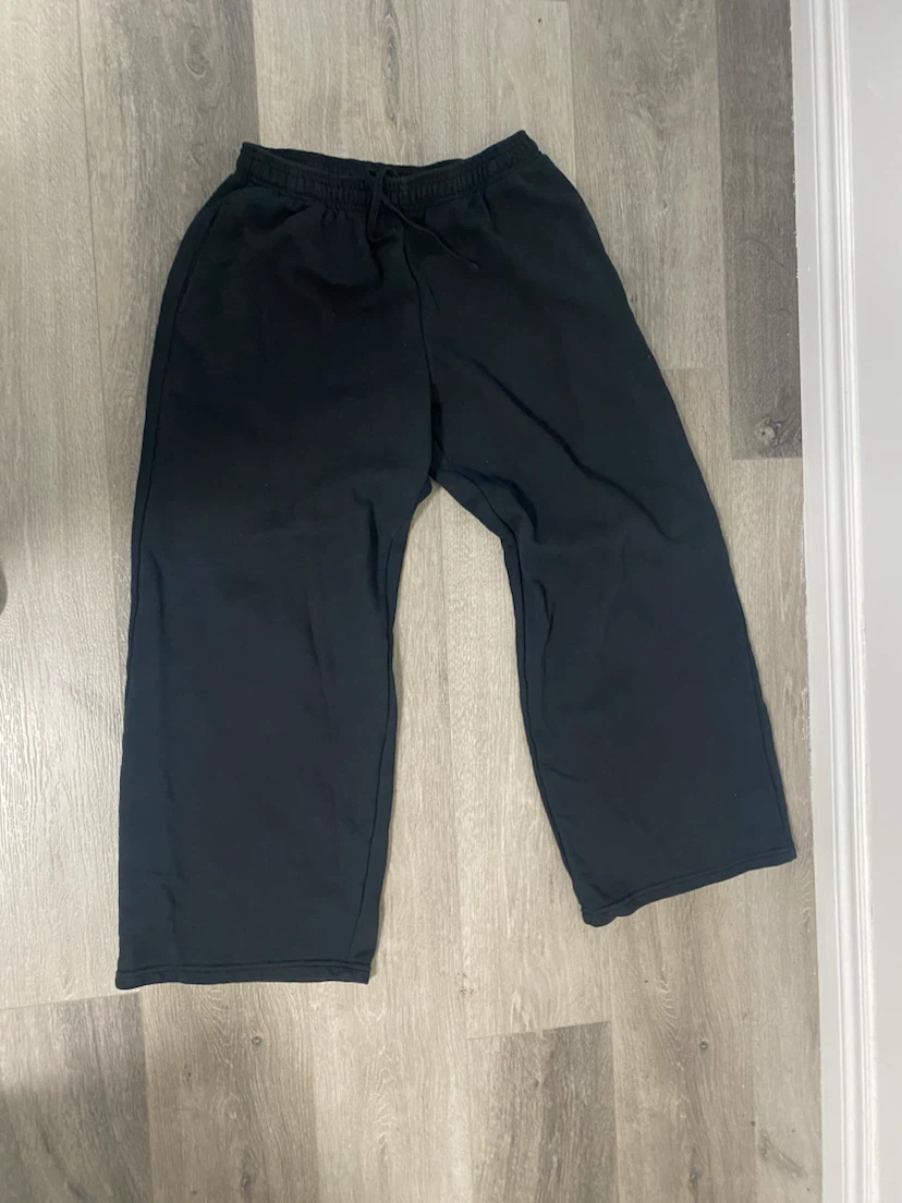 Uniqlo Black Sweatpants