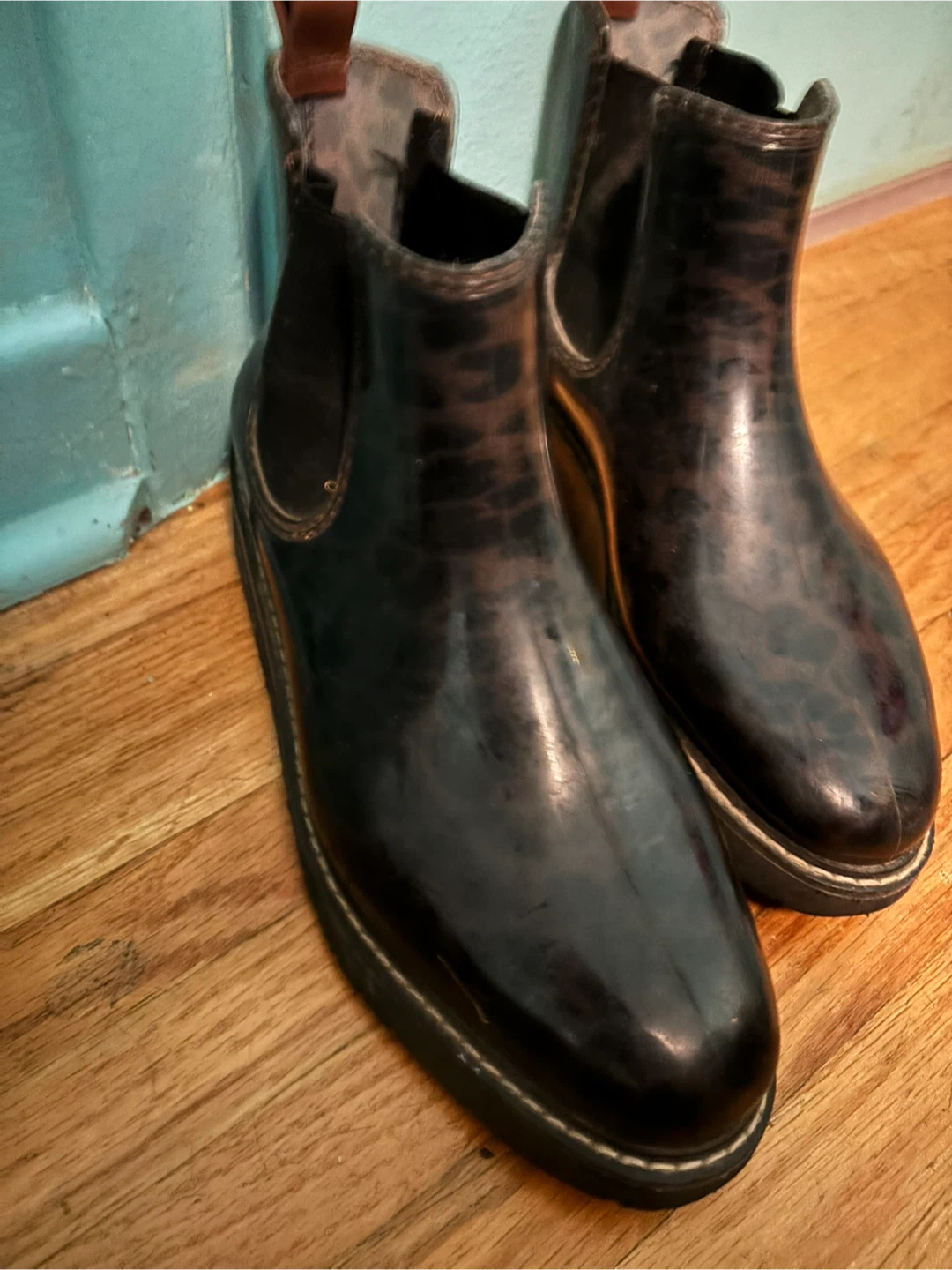 Kensington Chelsea Rain Boots - Size 9 - photo 5