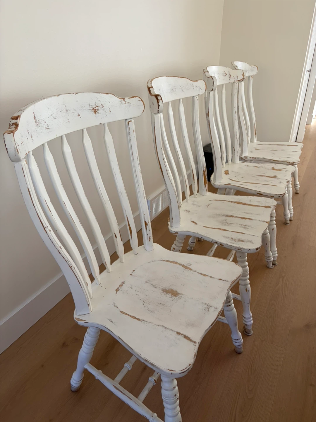 Set of 4 Distressed White Dining Chairs - photo 3
