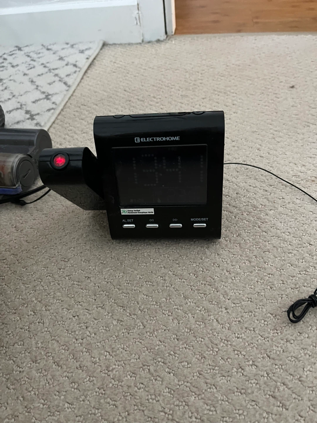 Electrohome Projection Alarm Clock - photo 2