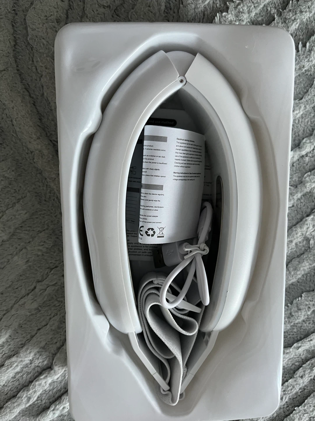 V Face Beauty Device - photo 2