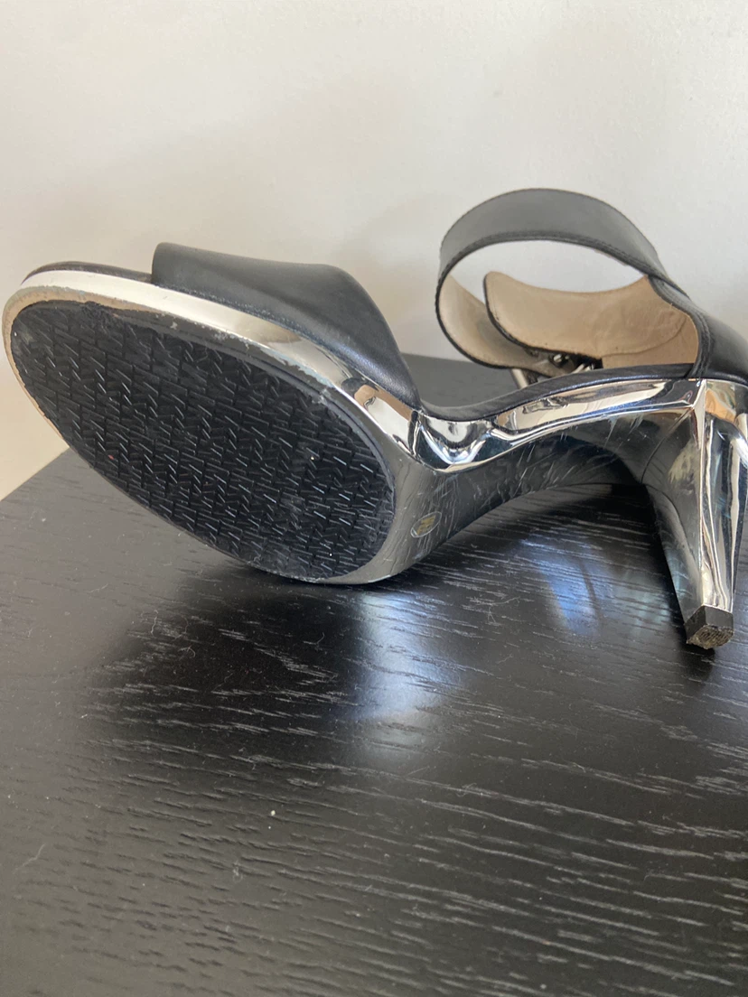 🏈 Michael Kors Black Ankle Strap Heels - photo 3