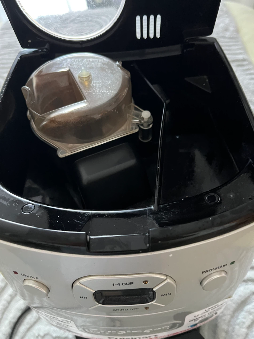 Cuisinart Automatic Grind & Brew Coffee Maker - photo 4